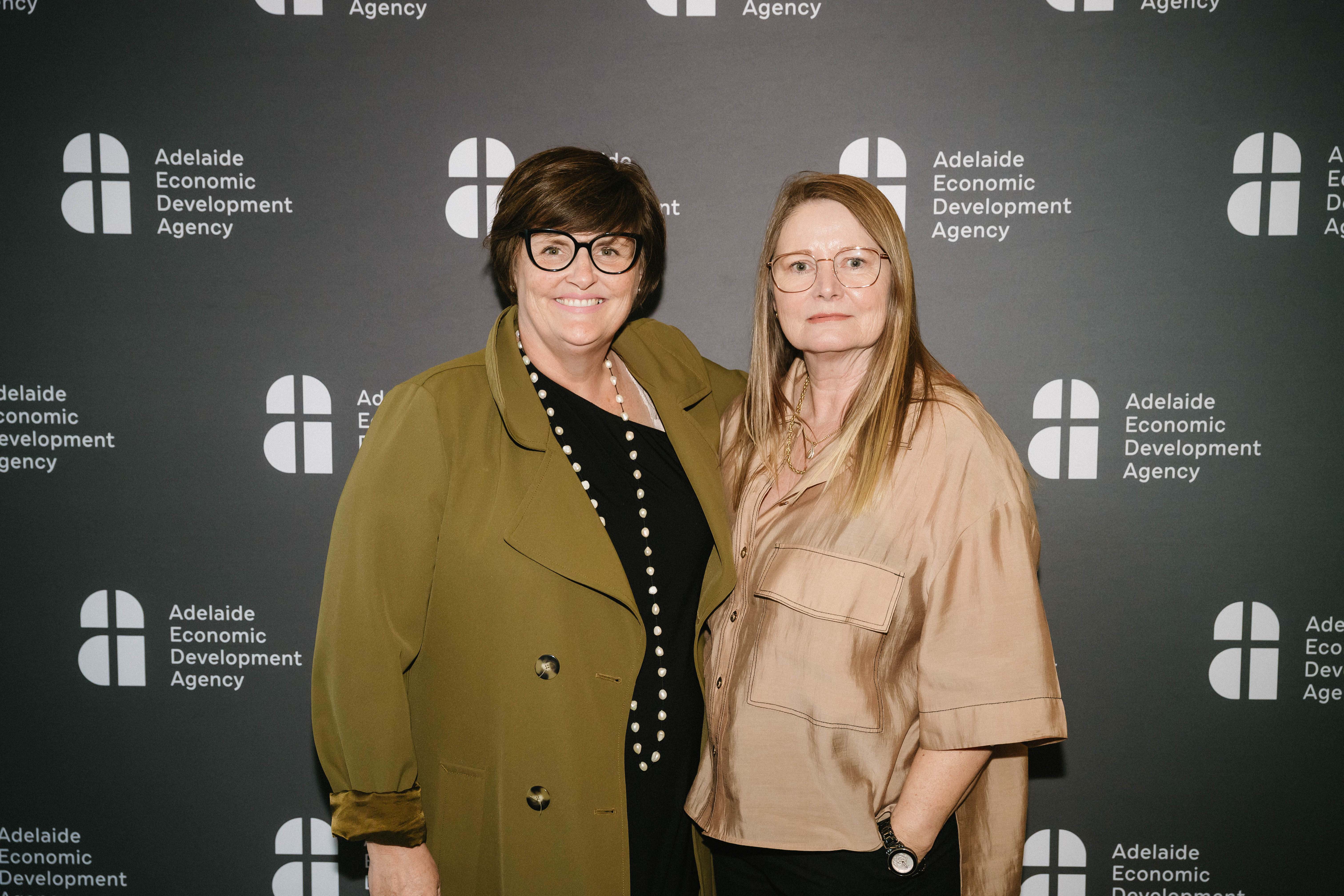 1 Sondra Stewart and Helen Davies