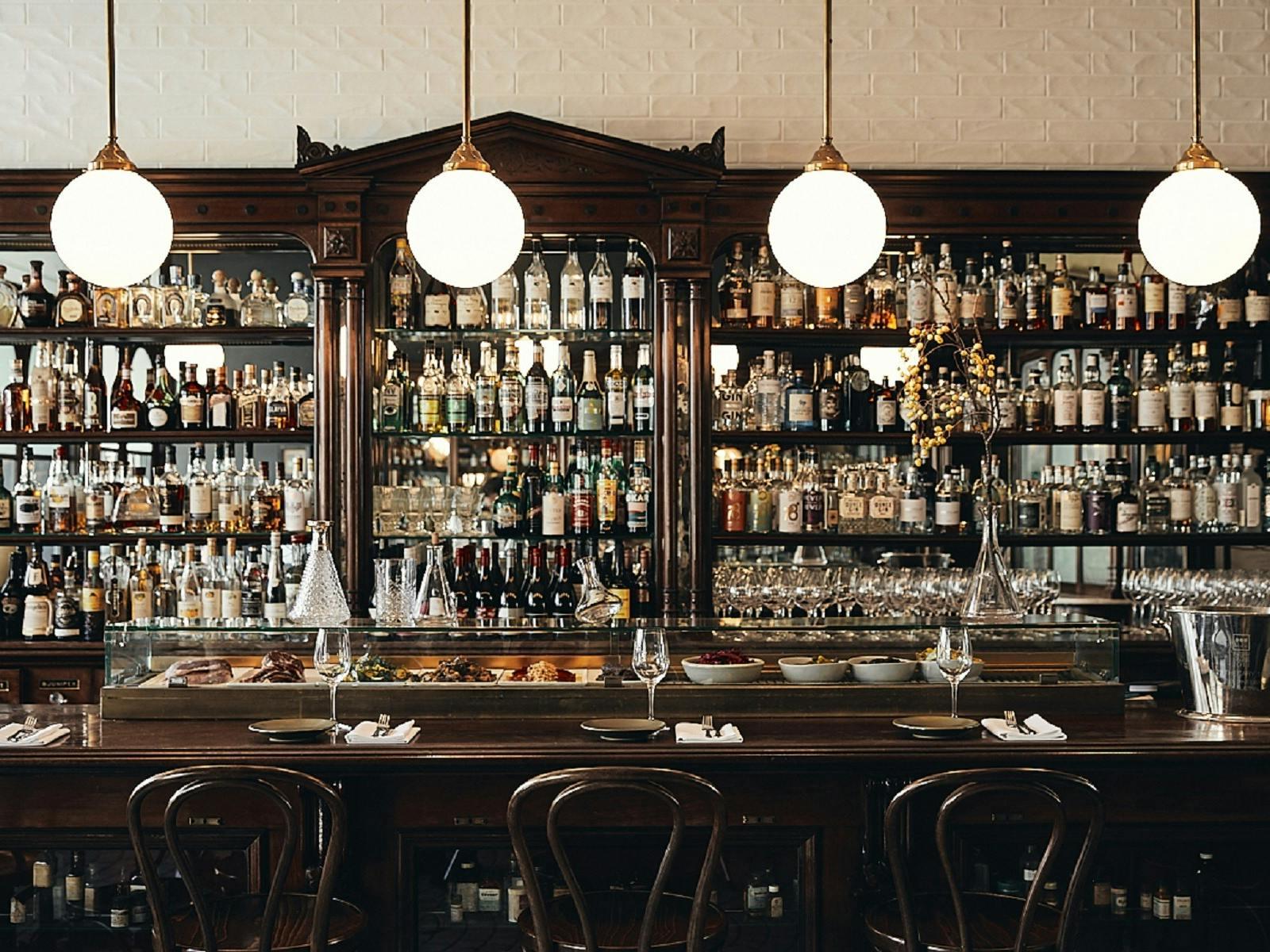 Apoteca Bar Restaurant
