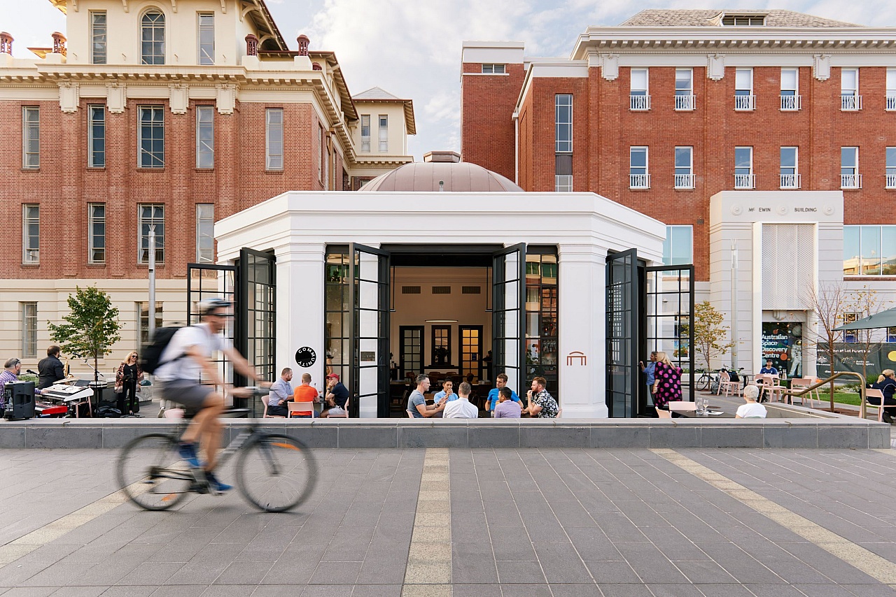 Sheridan Kiosk North Terrace