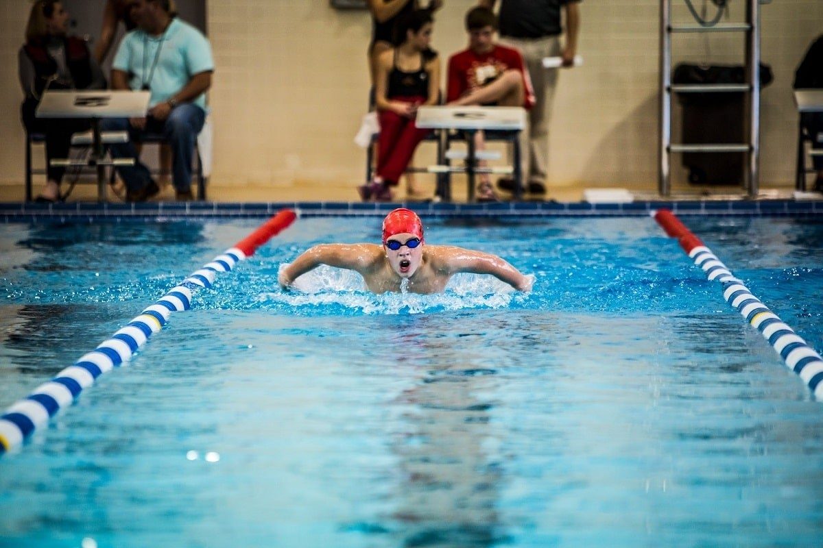 Squad swimmer min