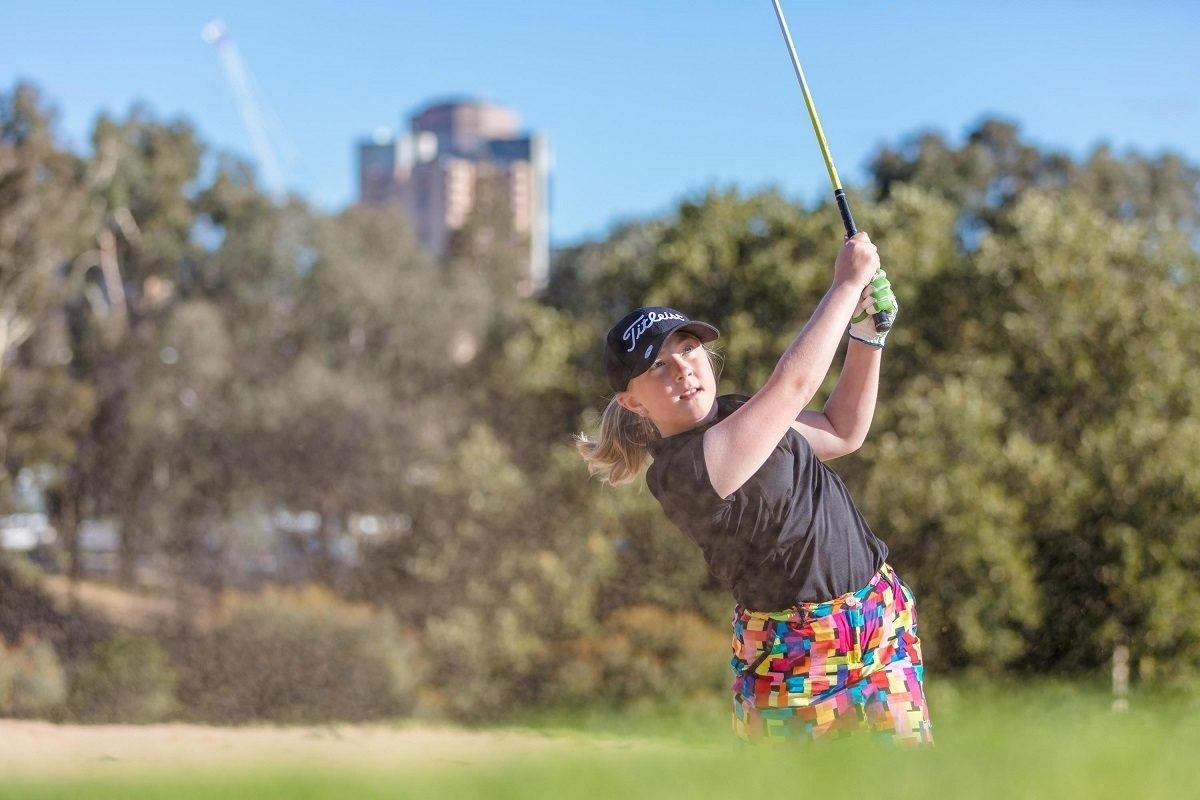Girls golf 1200px