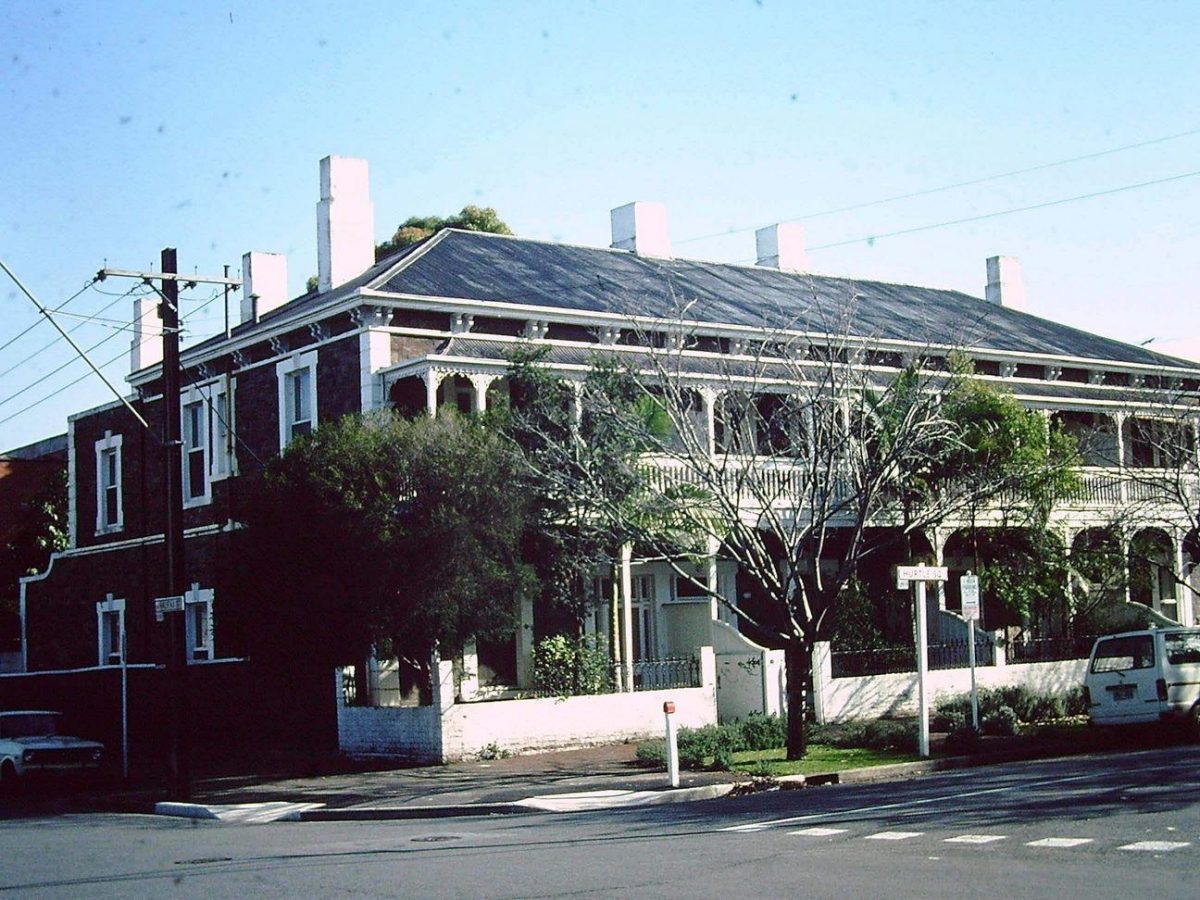 Dwelling Darcy Lever Terrace 33 Hurtle Square ADELAIDE Heritage