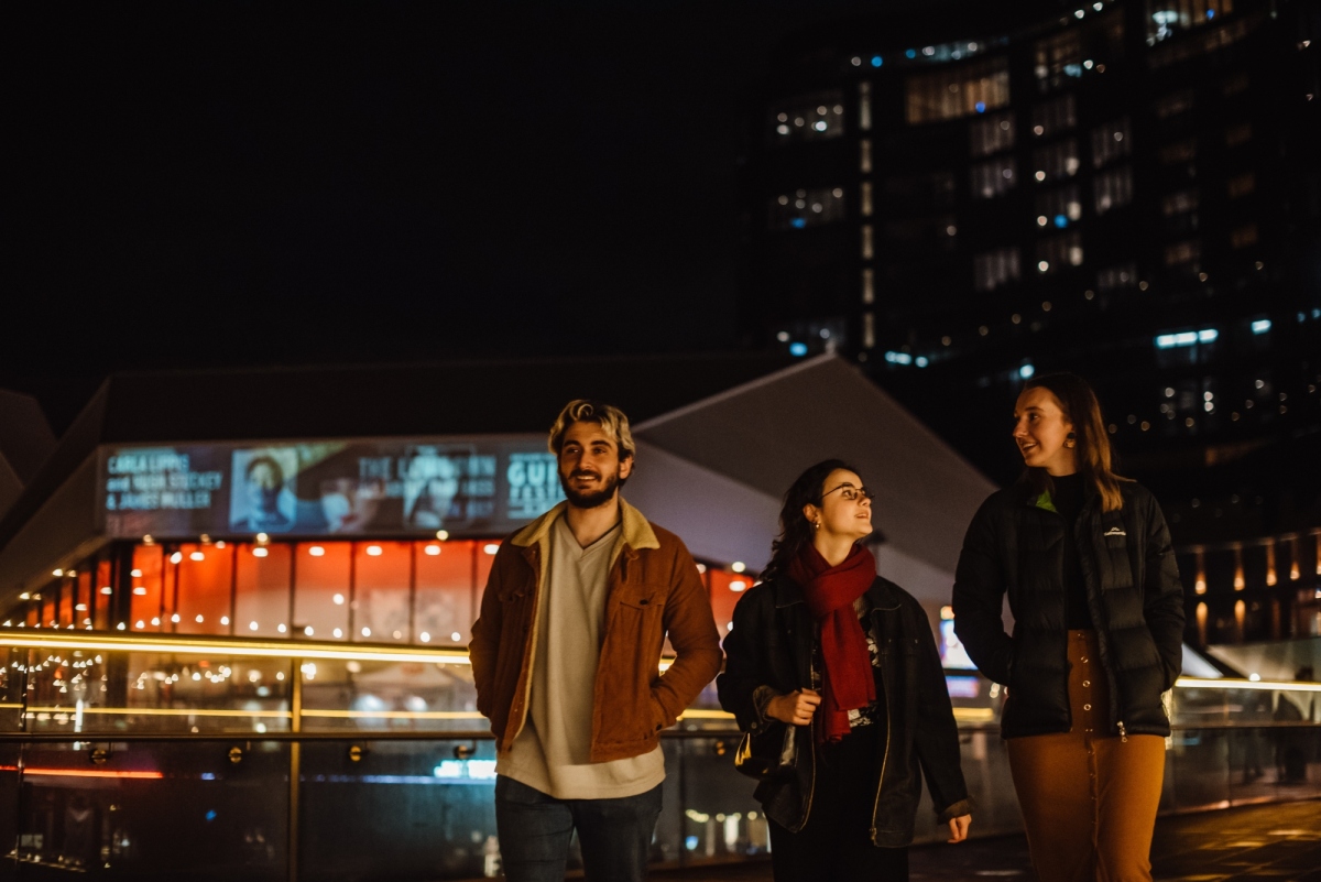 294 MEAGHAN COLES MC33697