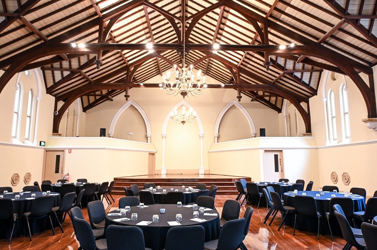 Meeting Hall 1200px pg