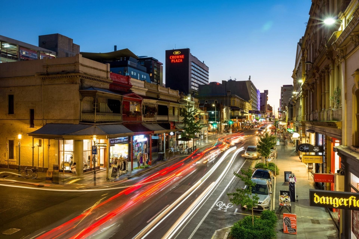 U Park Rundle Street