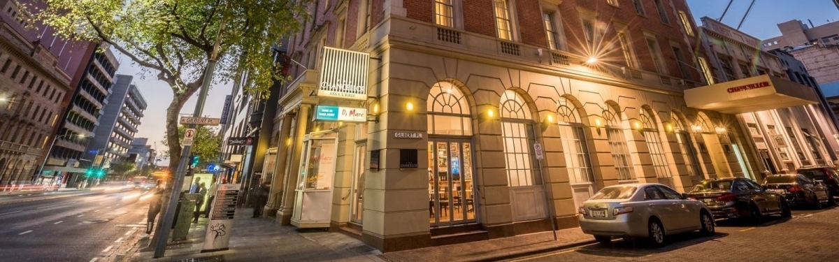 Currie street 1600x500 min