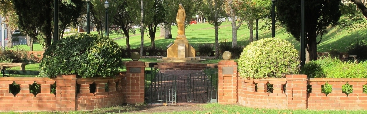 Pioneer womens memorial garden 1600x500 min