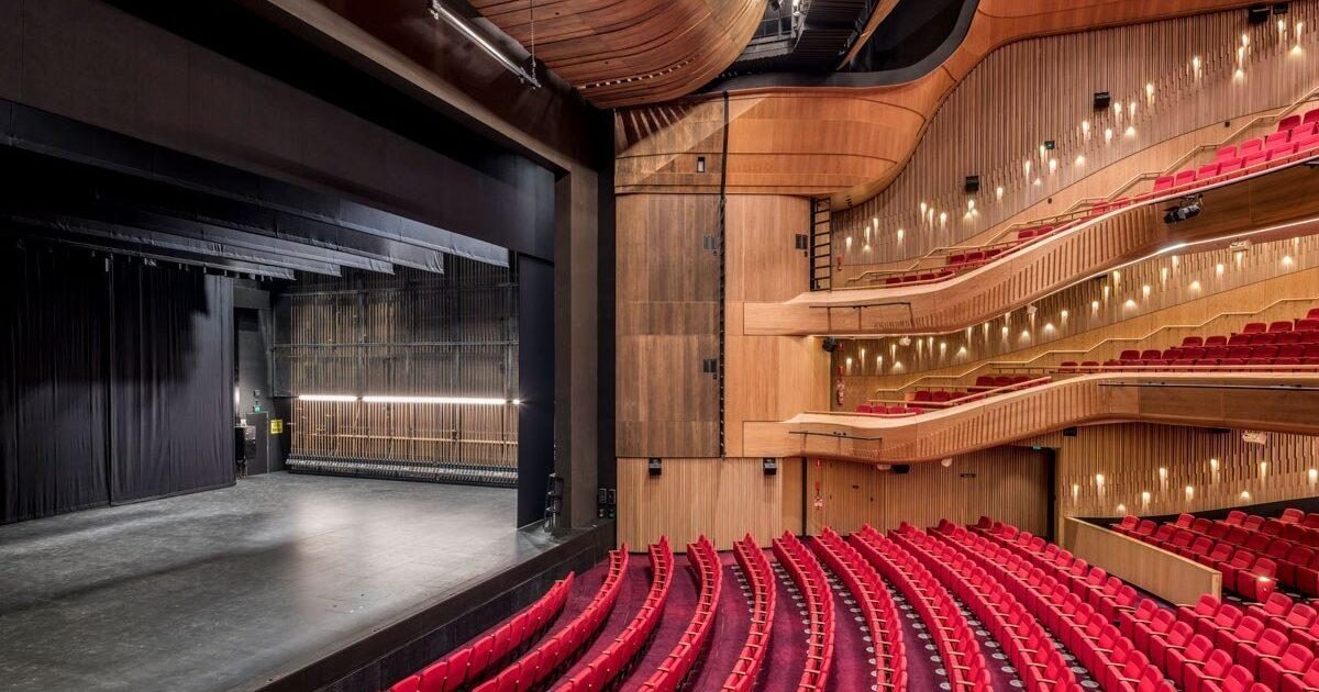 Her majestys theatre inside 2022