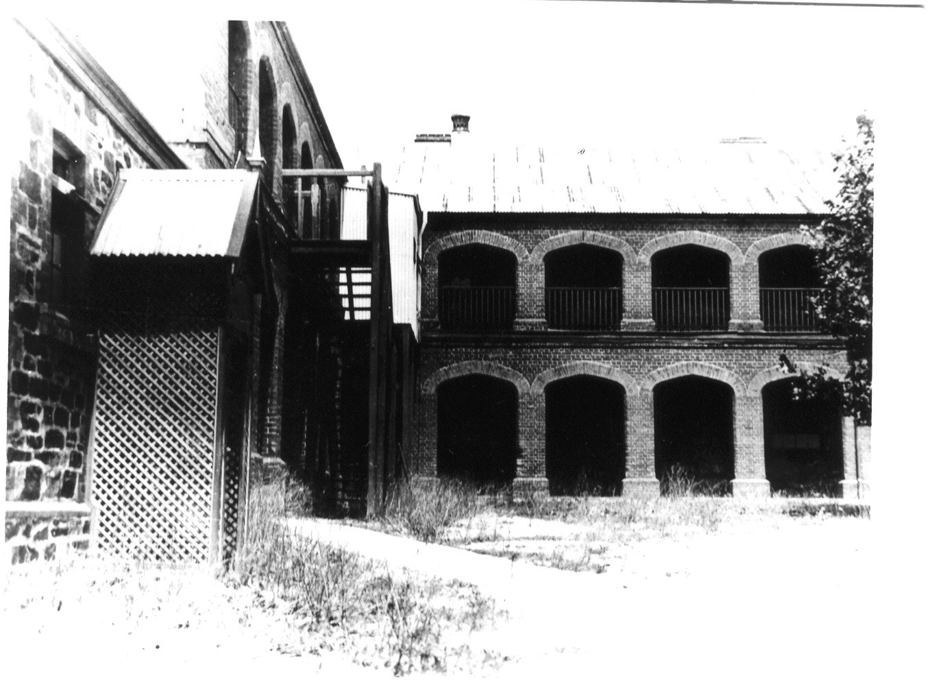 View of the quadrangle and women¹s ward The photograph was taken in 1918 after the closure of the Asylum