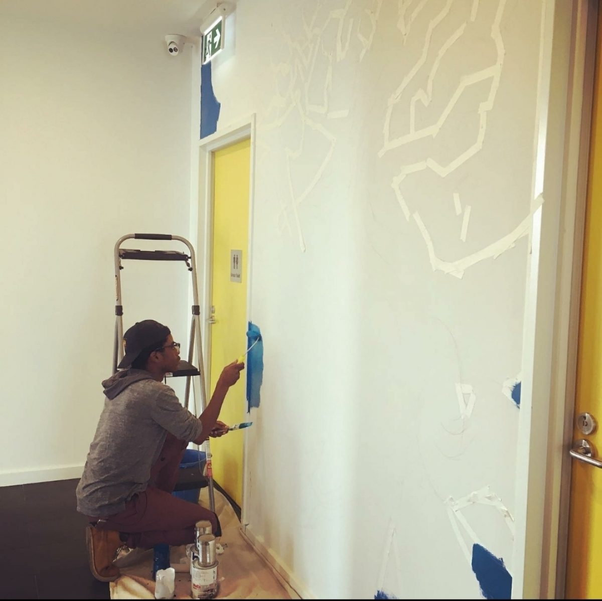 Tapi gets started on mural