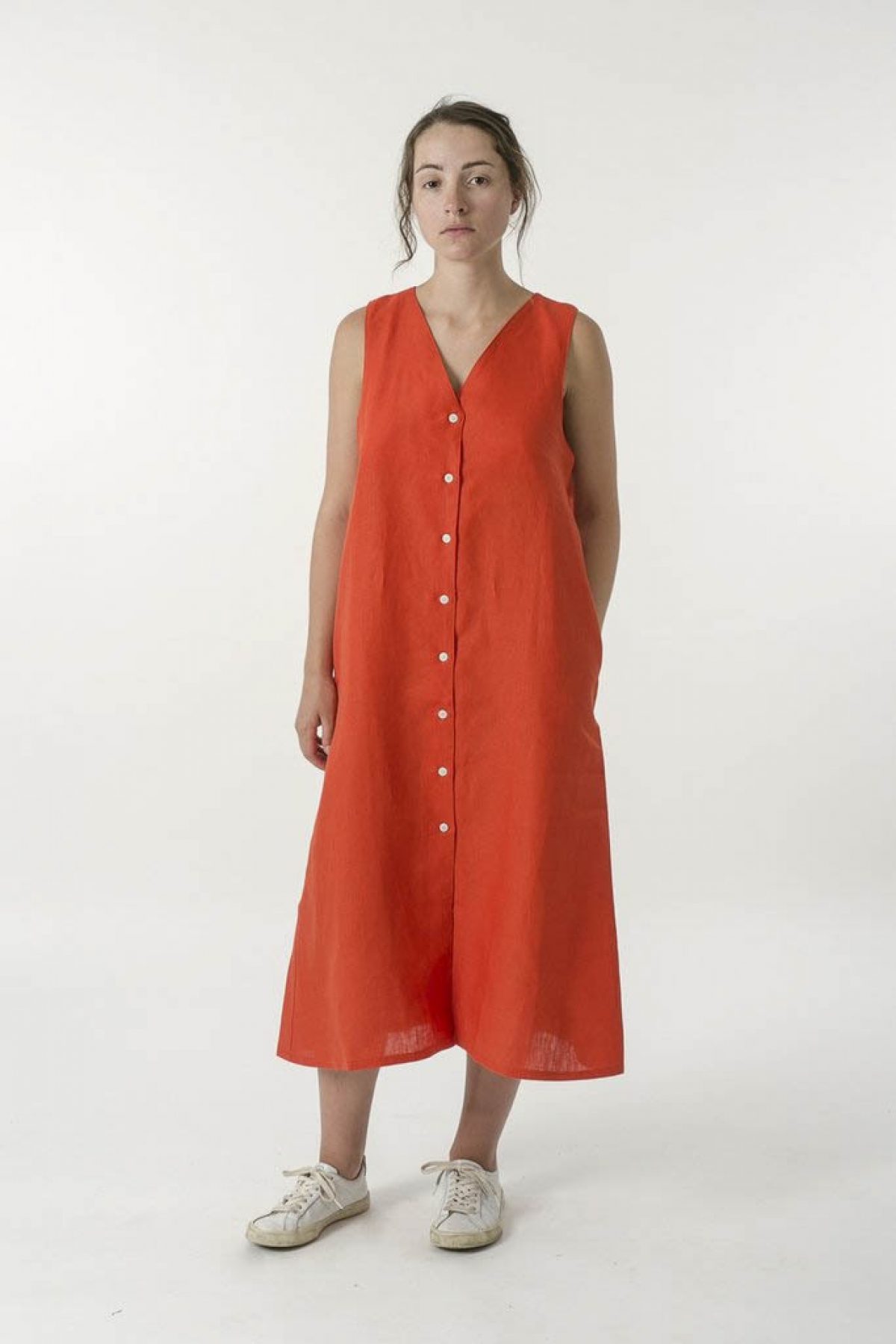 HEMP LINEN BUTTON V DRESS Good Studios