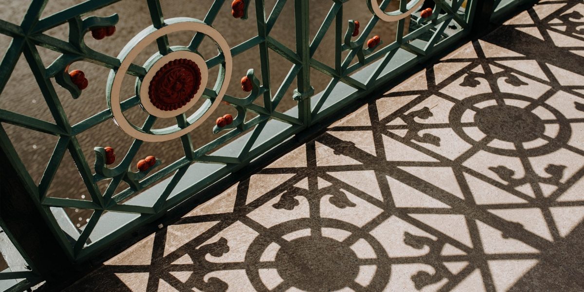 Albert bridge ornate lacework
