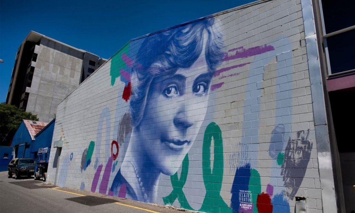 Muriel Matters mural by Claire Foxton image by Trentino Priori 1024x616