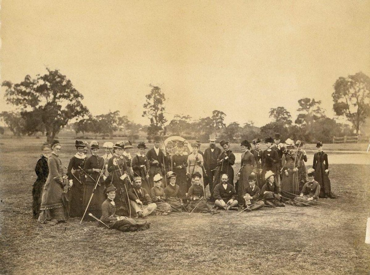 Archery club b 7806