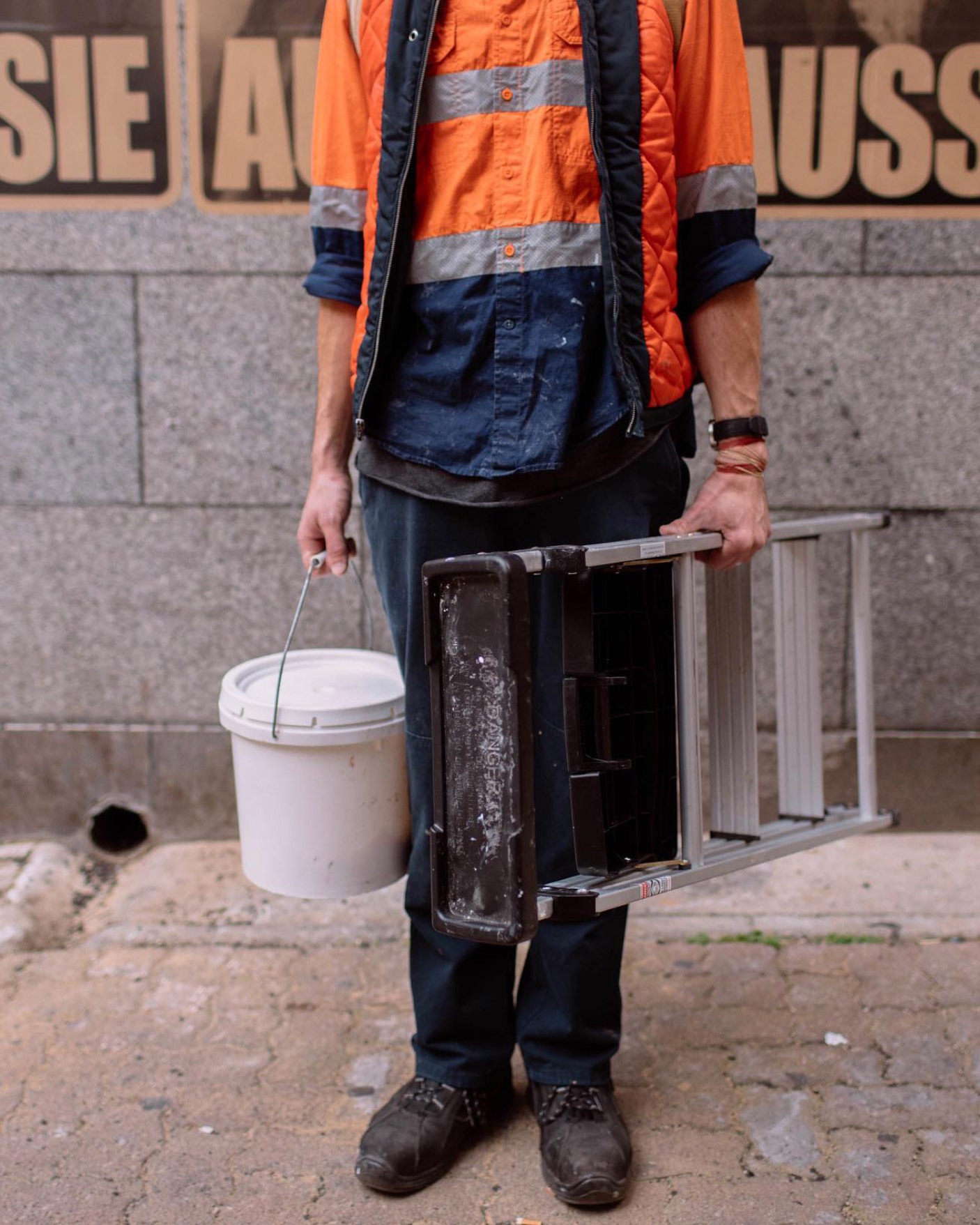 Peter drew with bucket and ladder resize