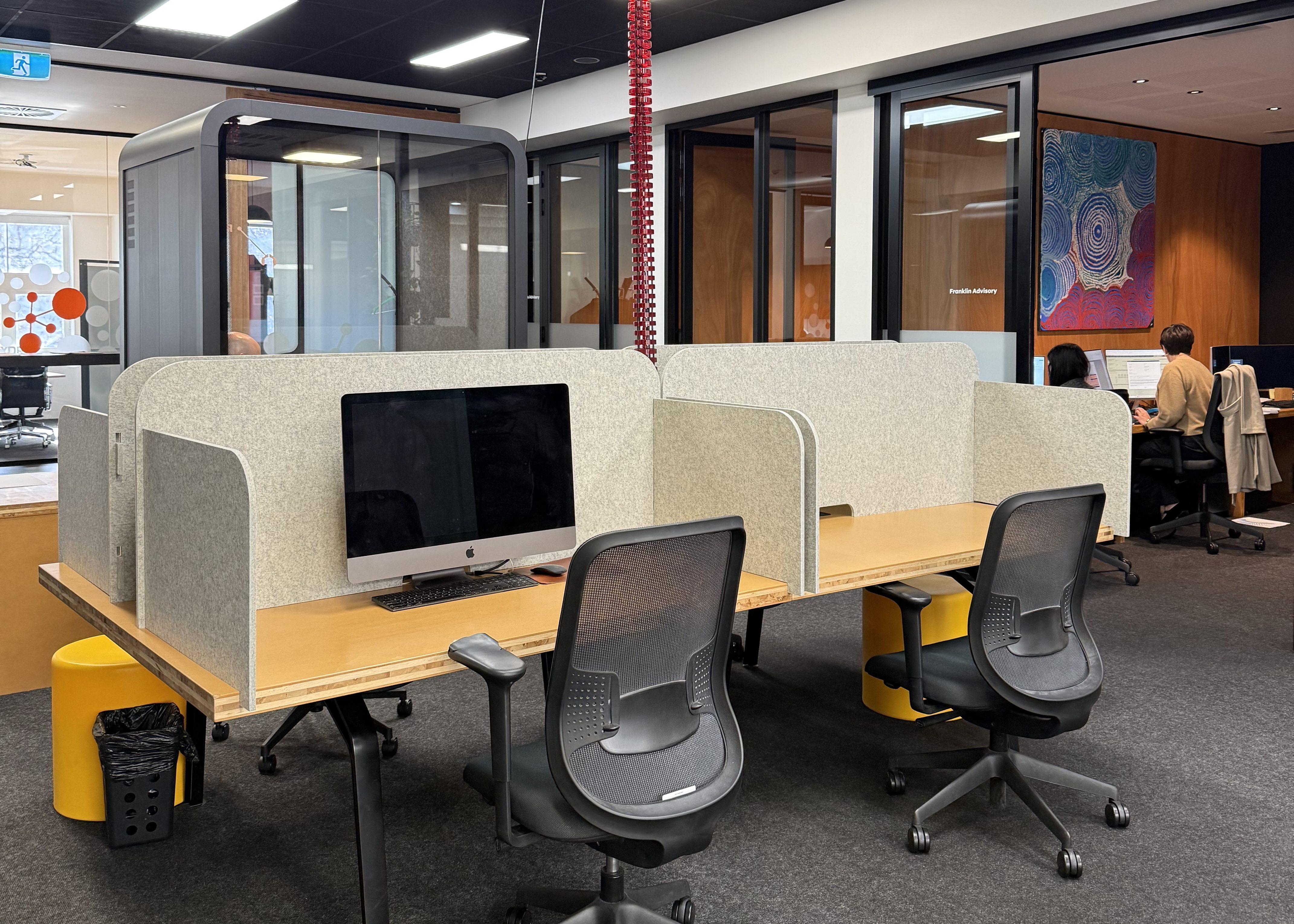 Intersect Desk