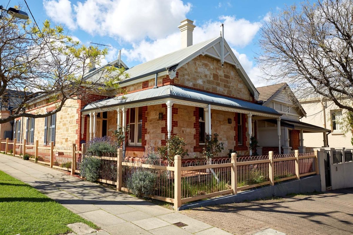 House 8790 Palmer Place (also known as 160 Kermode Street ) NORTH ADELAIDE Heritage Places