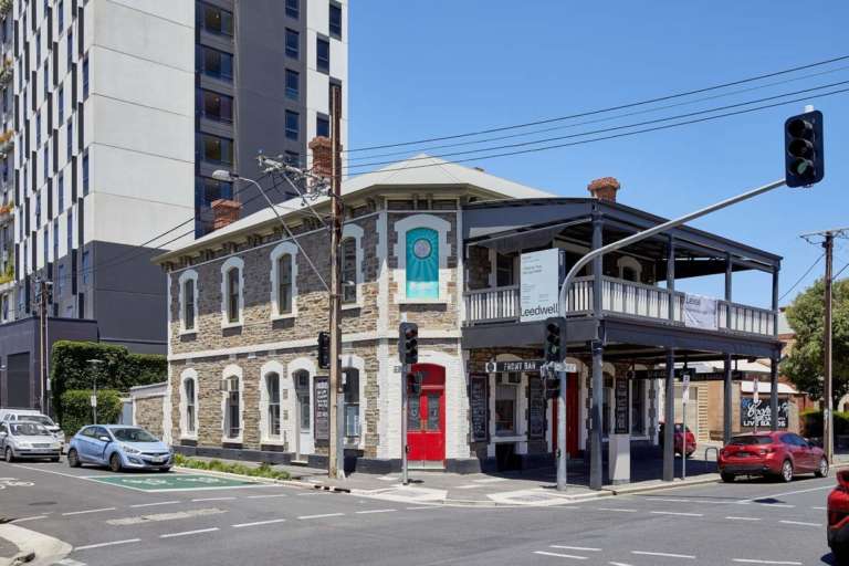 Hotel (Edinburgh Castle) 233239 Currie Street ADELAIDE Heritage Places
