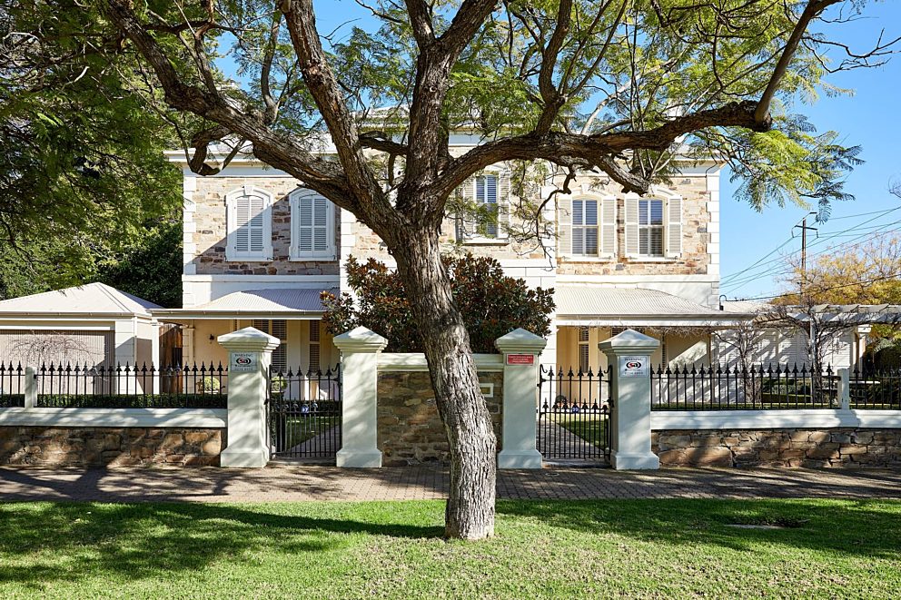 Dwellings & Stables 9799 Lefevre Terrace