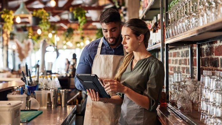 I Stock 1464788033 small business communication