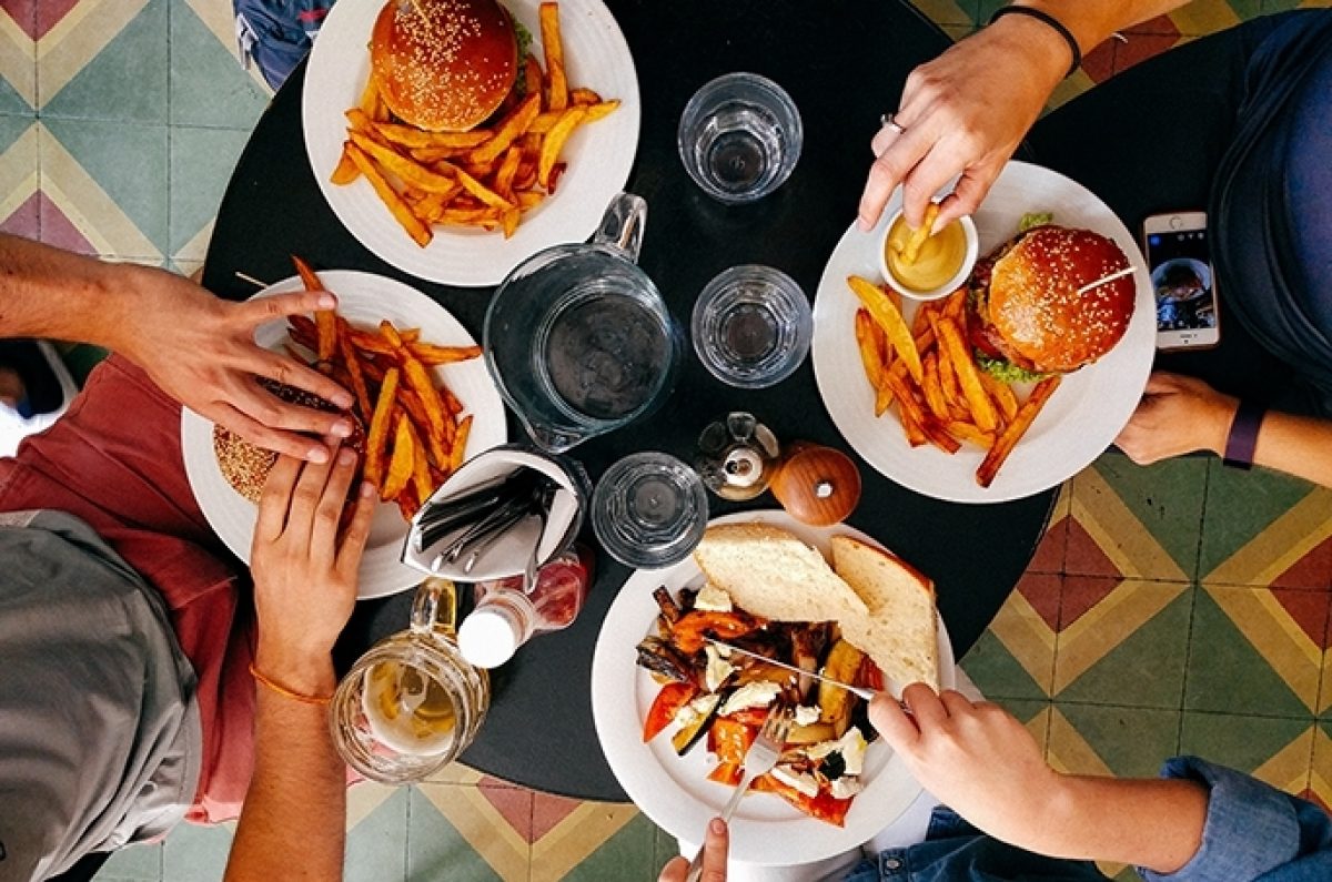 Casual dining