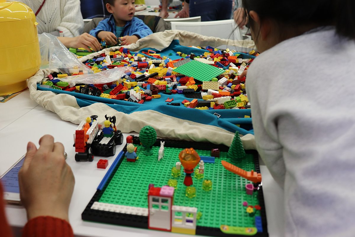 Lego Club