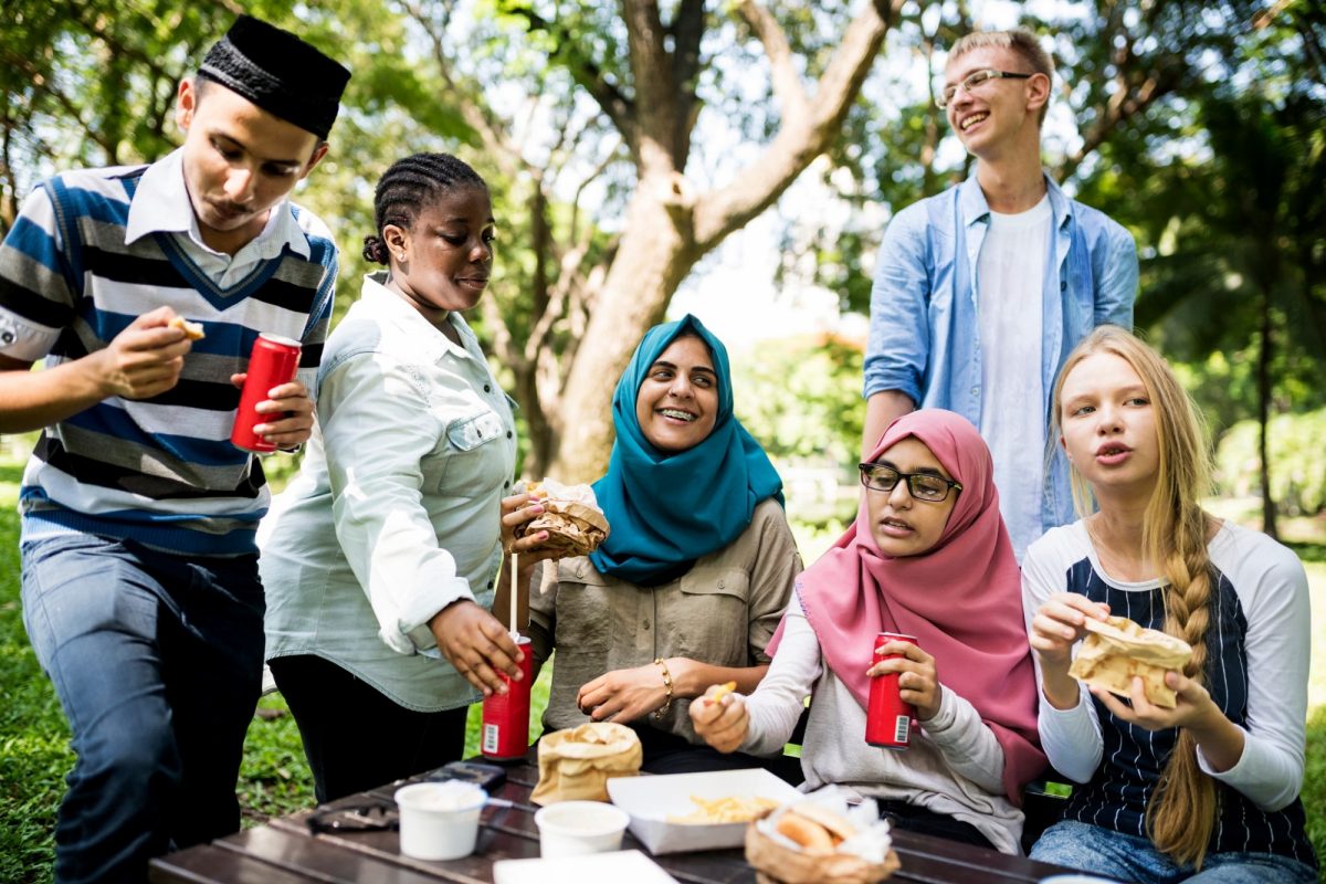 Students picnic park
