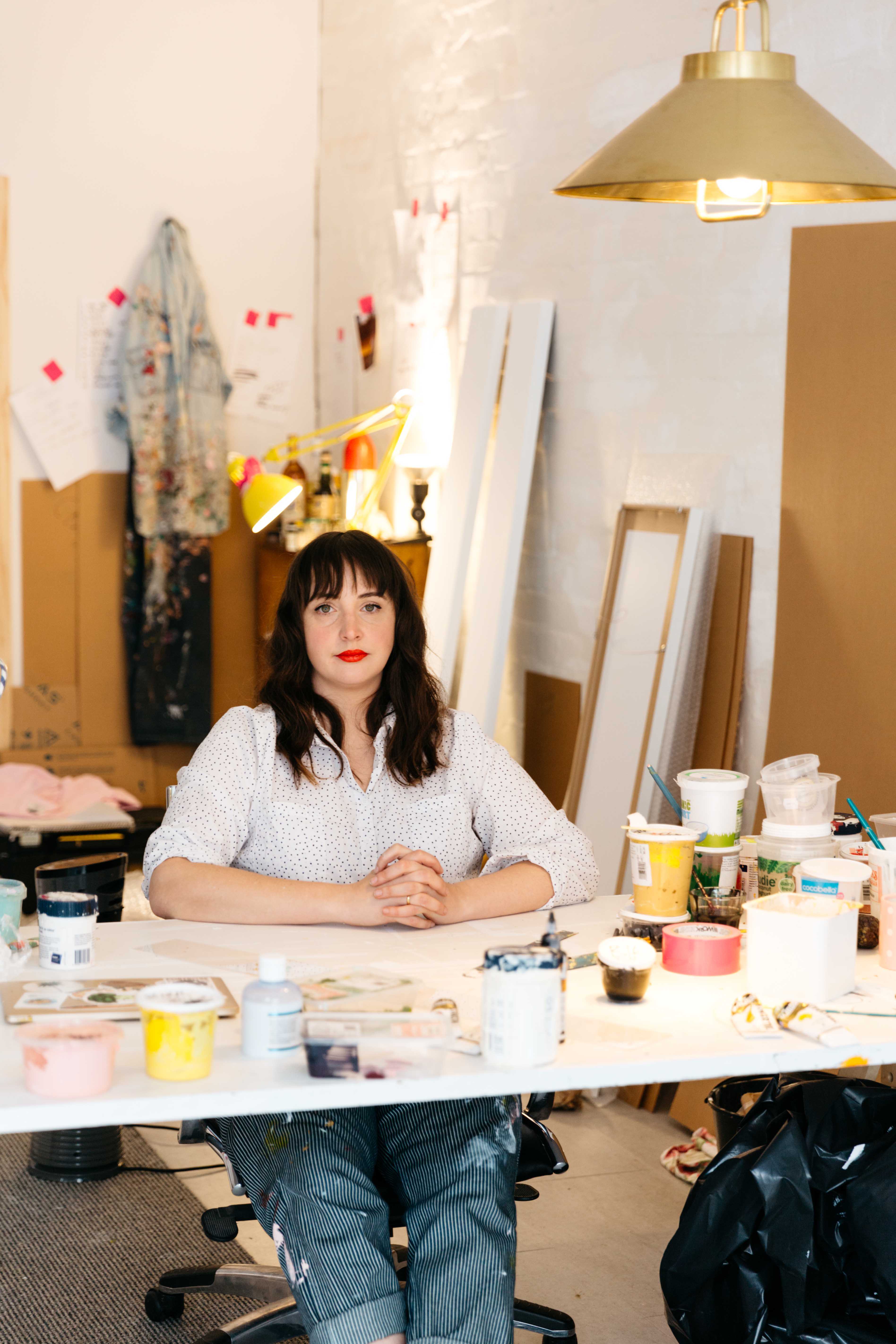 Billie justice thomson in studio