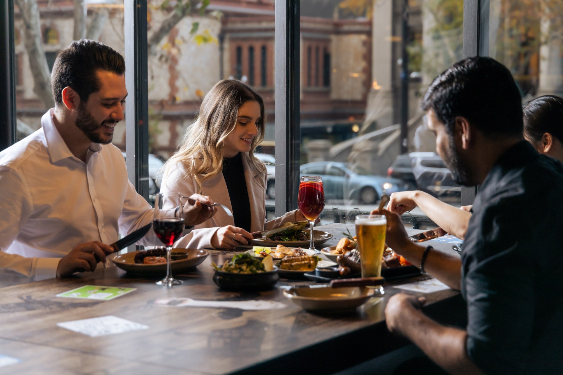 La boca bar and grill